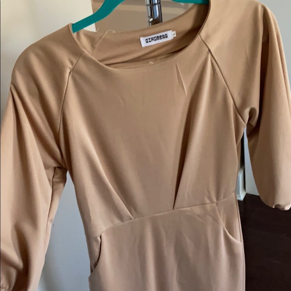 Tan dress with pockets